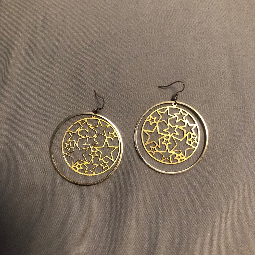 Gold hoop star earrings